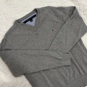 Tommy Hilfiger Men's Gray Sweater size XS